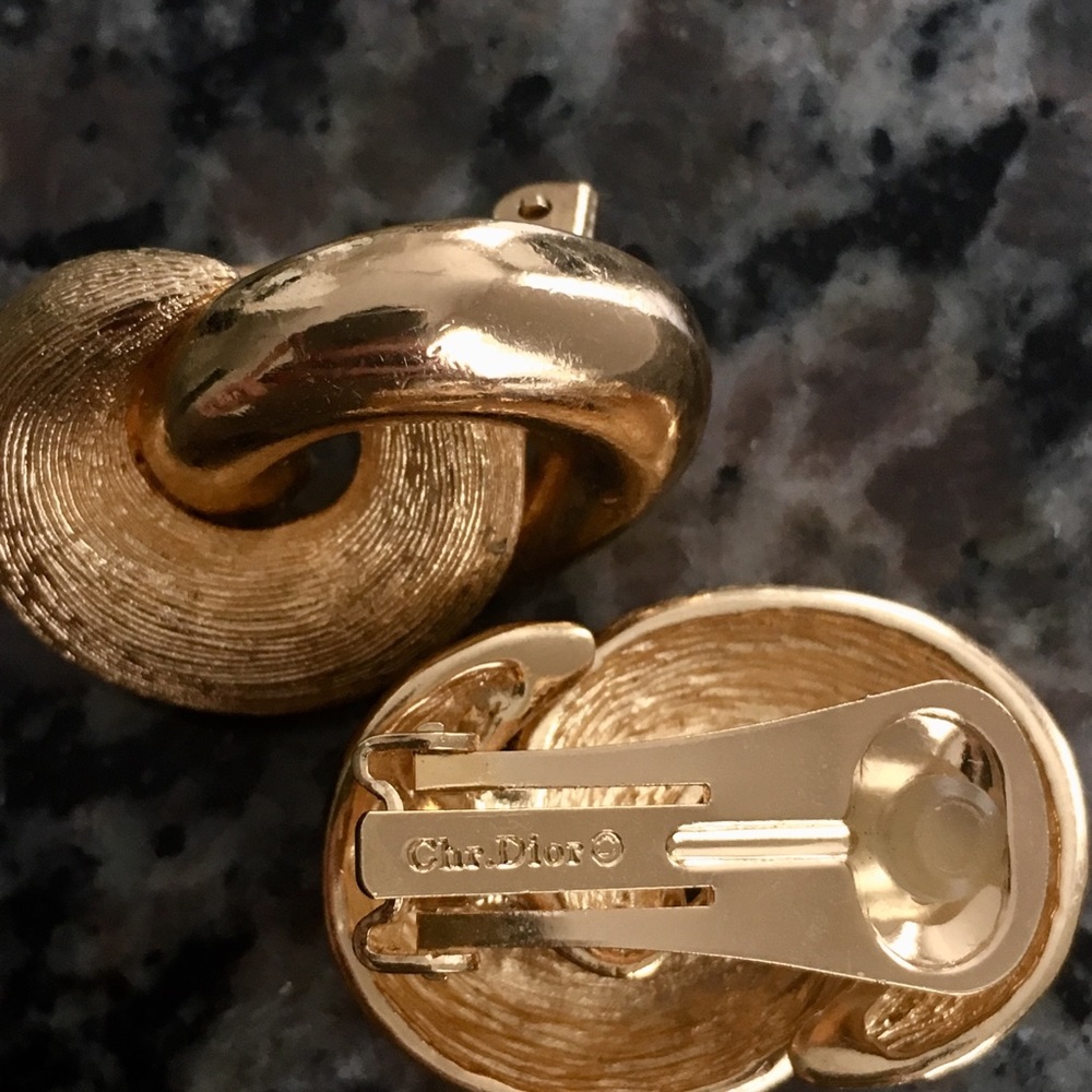 Christian DIOR Gold Clip On Earrings (Signed) - Picture 4 of 4
